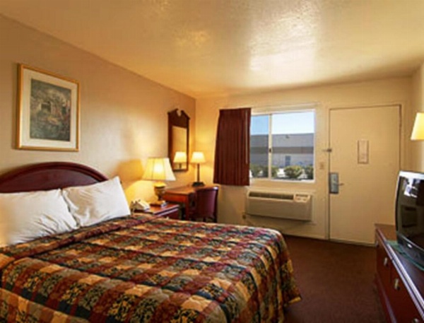 Park Avenue Inn & Suites image 15